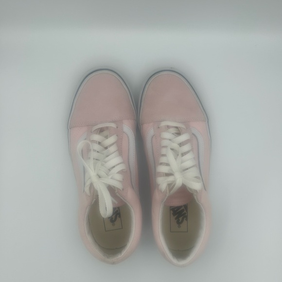 Vans sneakers preowned and gently used! - Picture 4 of 8